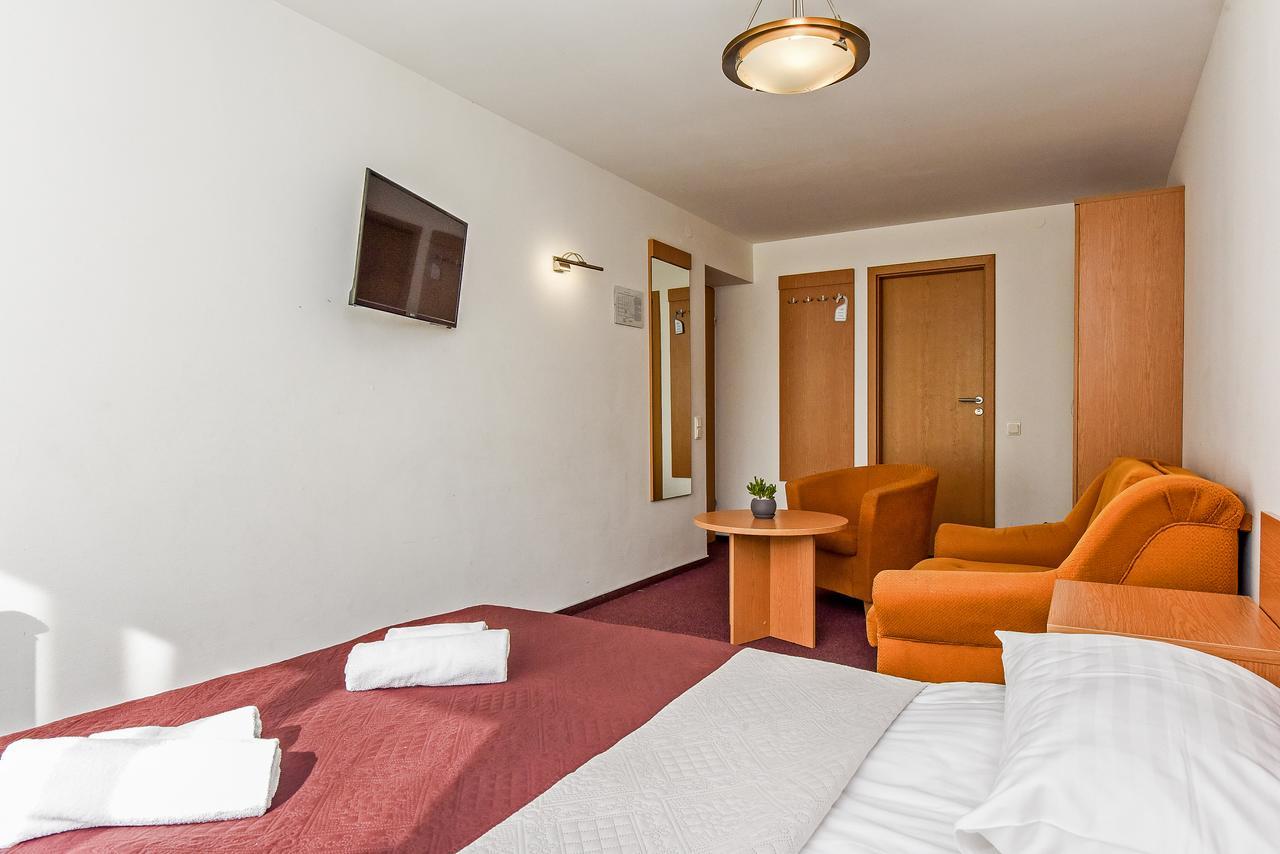 Muza Hotel Palanga Exterior photo